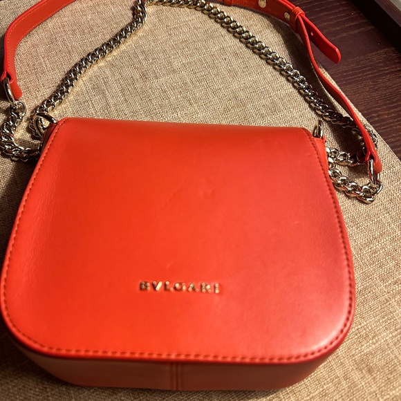 Bvlgari Divas Dream Flap Cover Chain Cross Bag - Picture 8 of 16